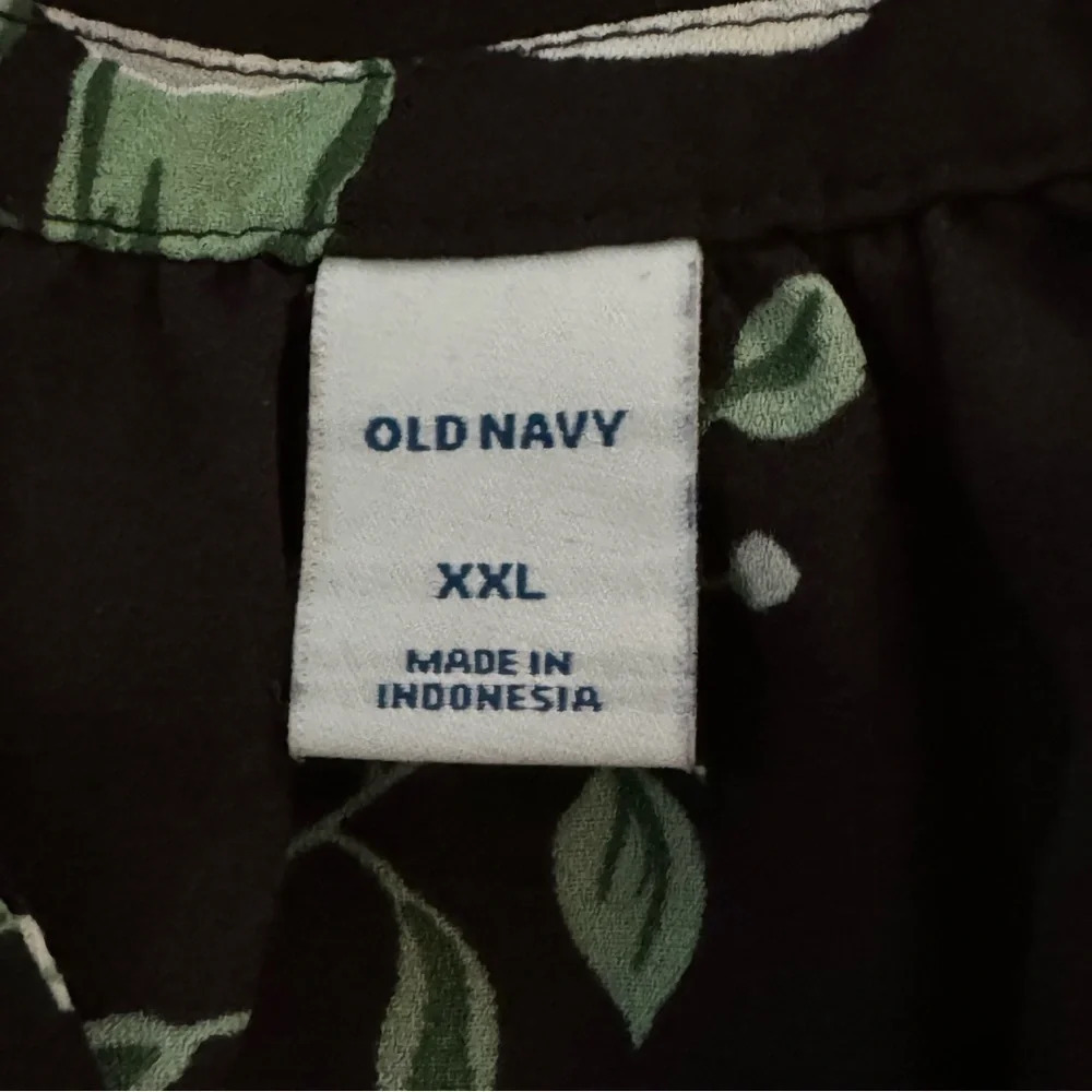 Old‎ Navy XXL 2X Shirt Top Black Floral Short Sleeve V Neck Casual Womens - Picture 5 of 6